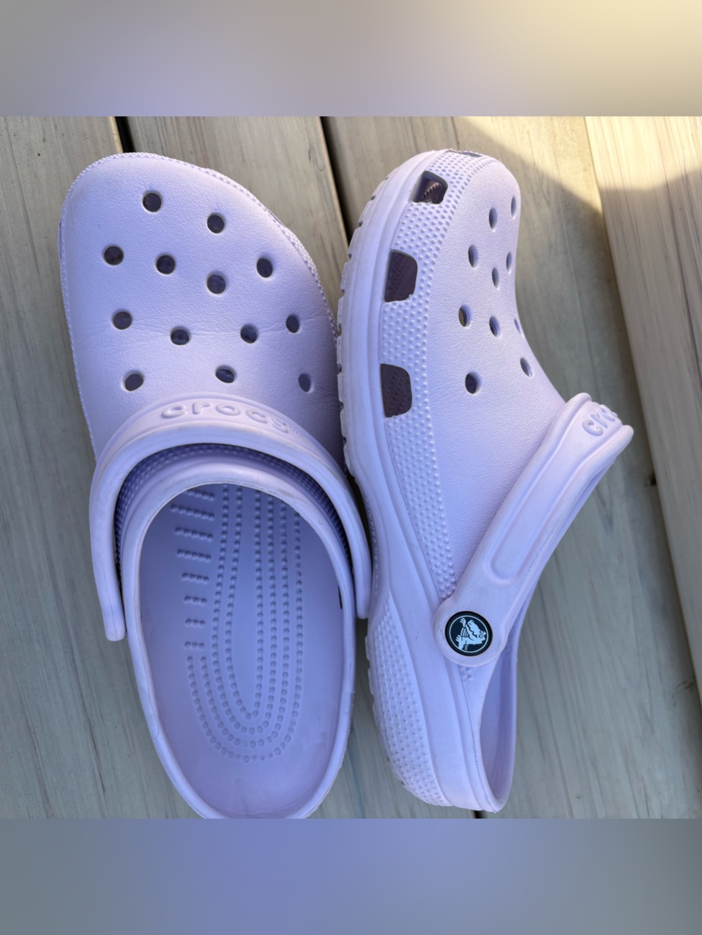 CROCS Unisex W10/M8 Classic Clog in Light Lavender